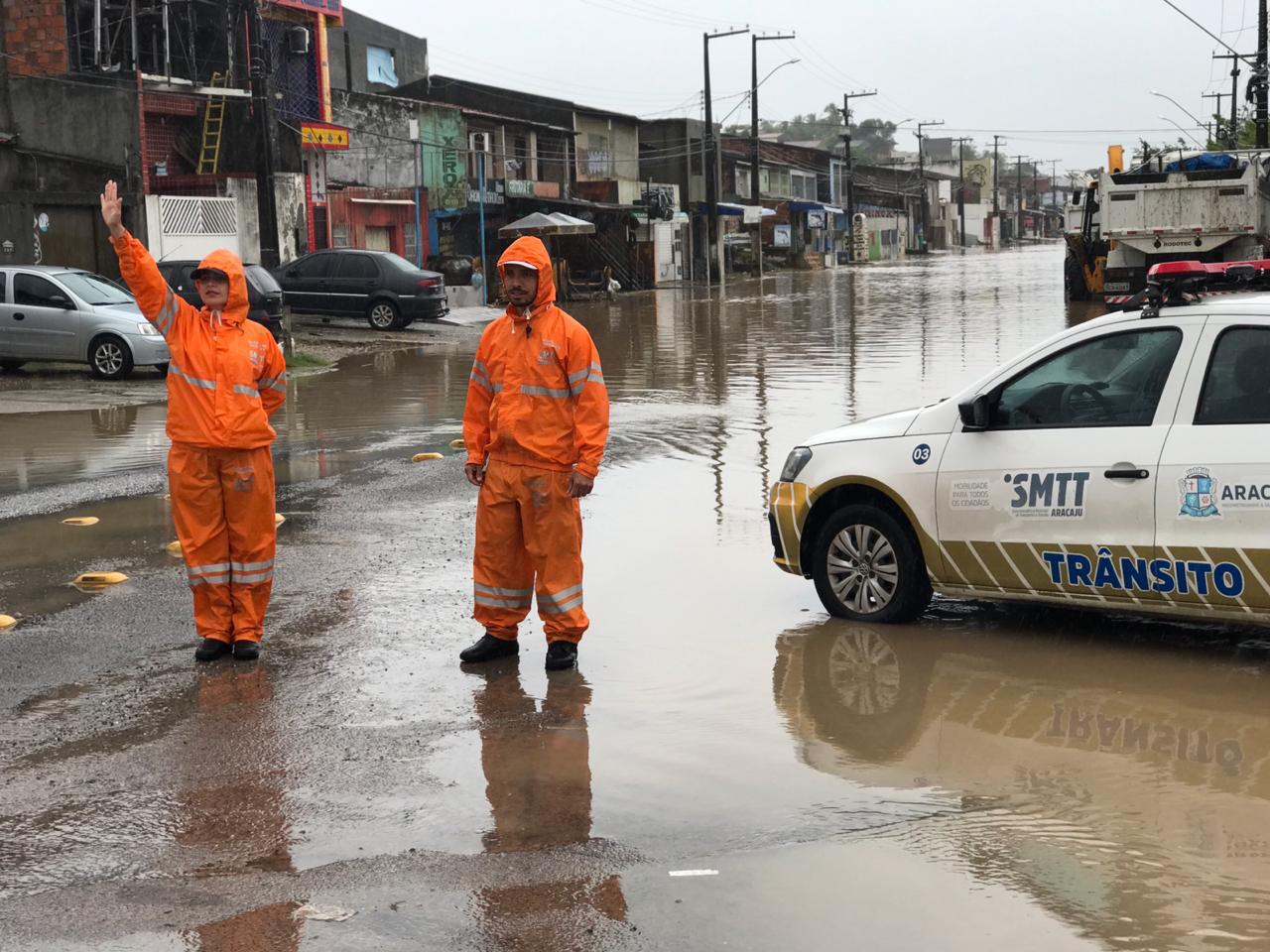 SMTT alerta condutores sobre pontos de alagamento em Aracaju - SMTT Aracaju